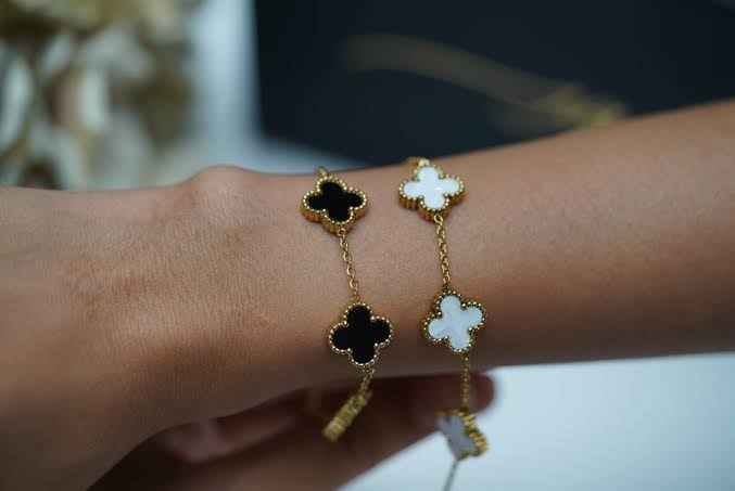 Clove Bracelets