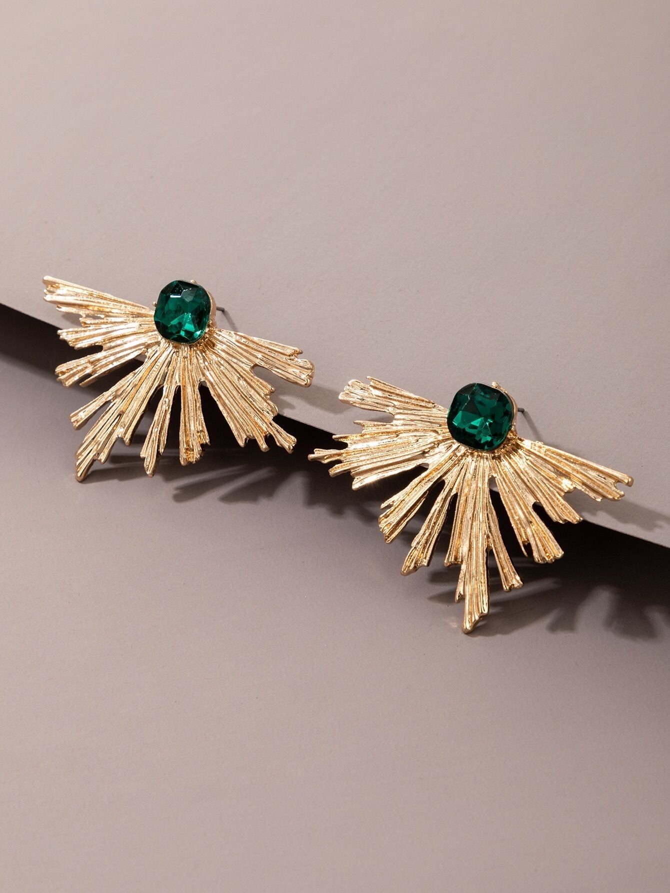 Peacock leaft Studs