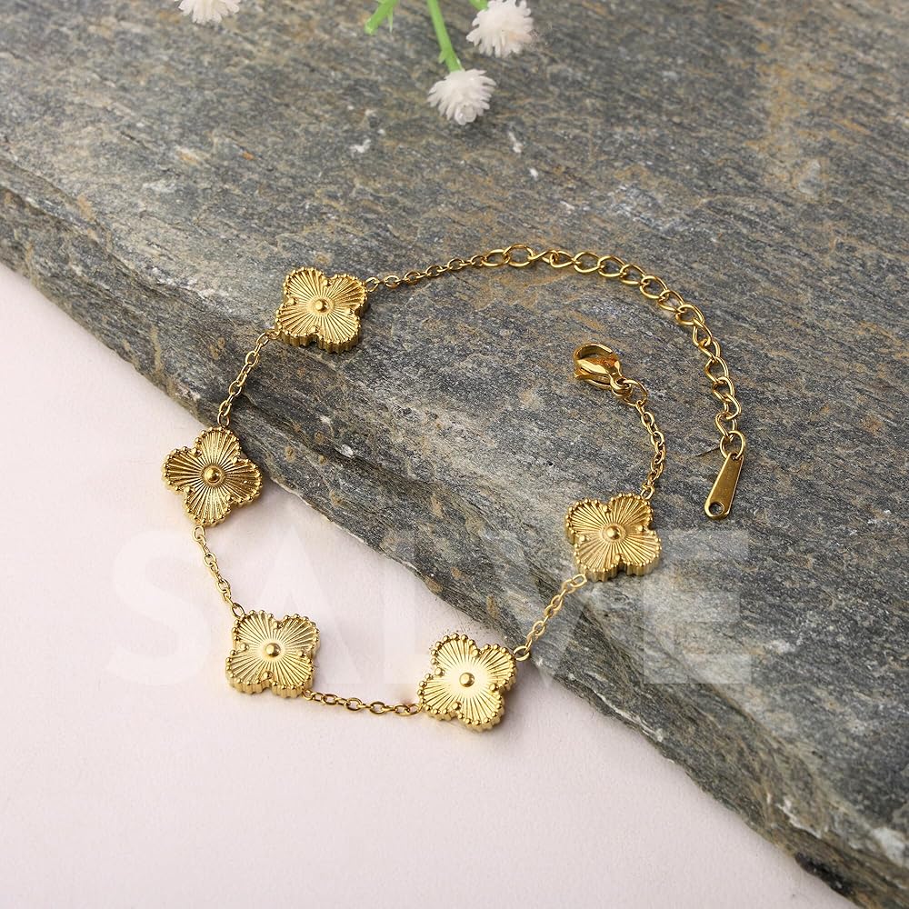 Gold Clove Bracelet
