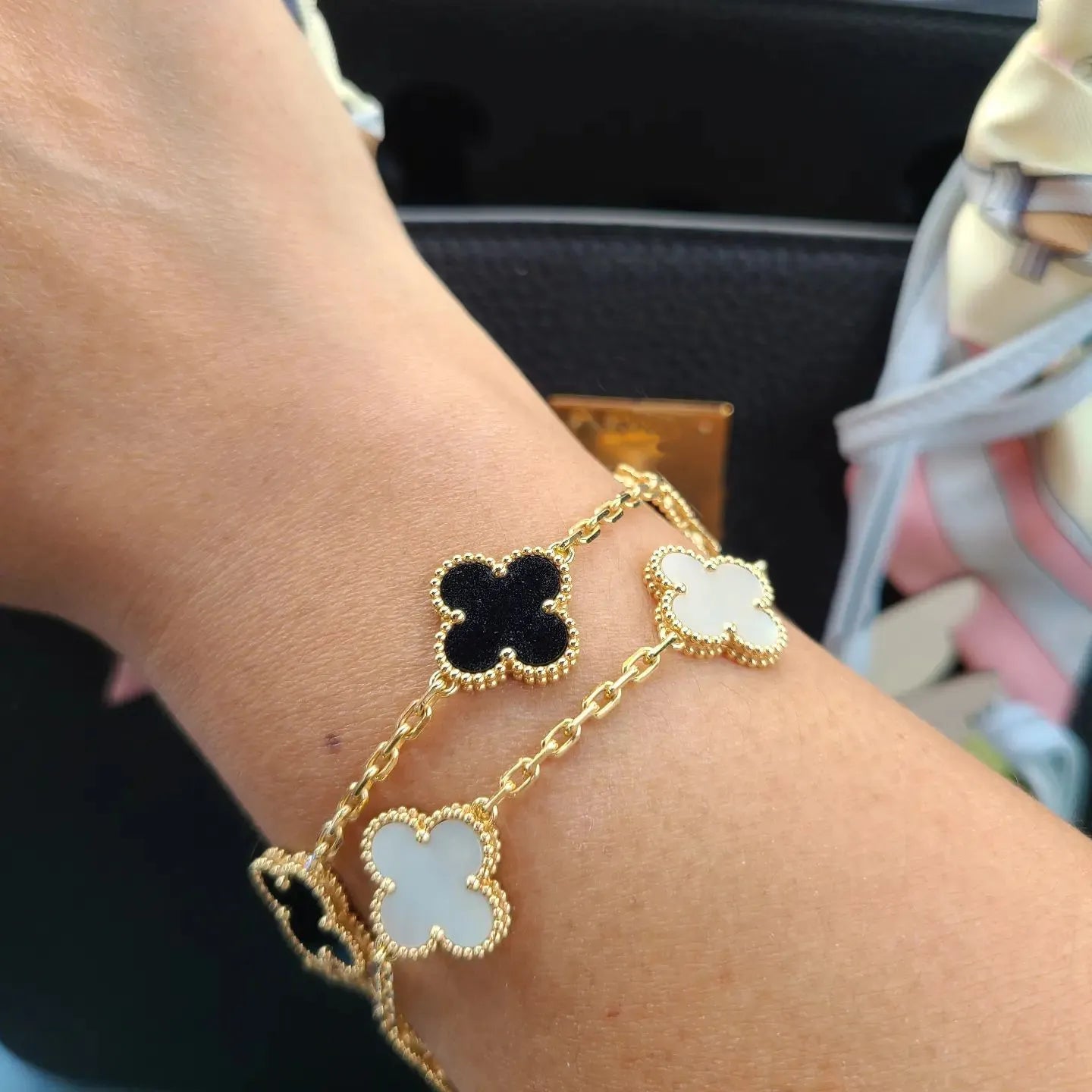 Double Sides Clove Bracelet