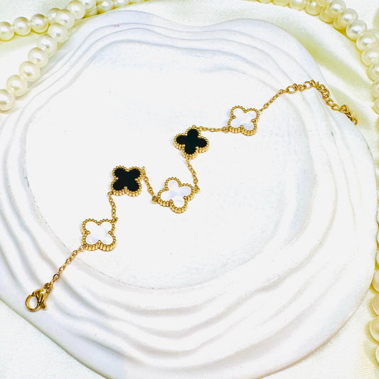 Double Sides Clove Bracelet